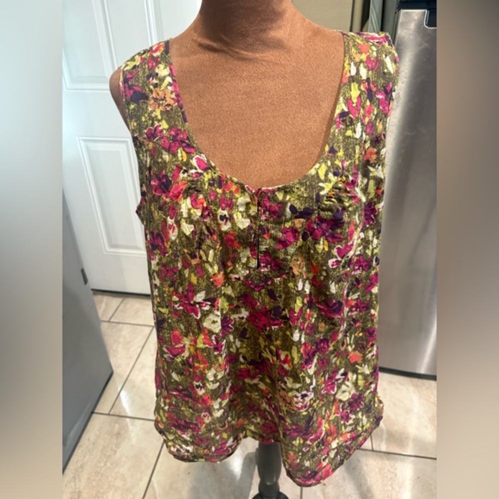 Floral Sleeveless Top - Multicolor